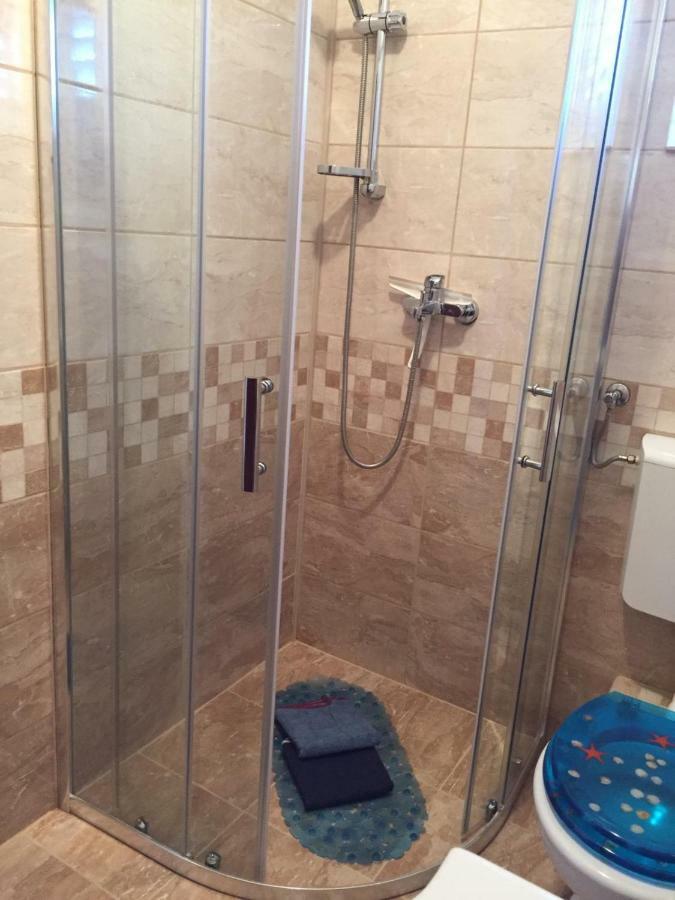 Apartmani Atila Damir Omis Exterior photo